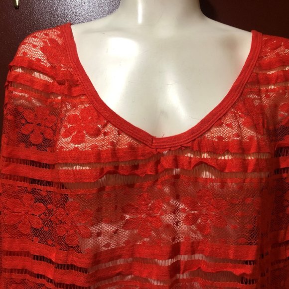 NWOT Lace Swim suit cover up top - Picture 4 of 12
